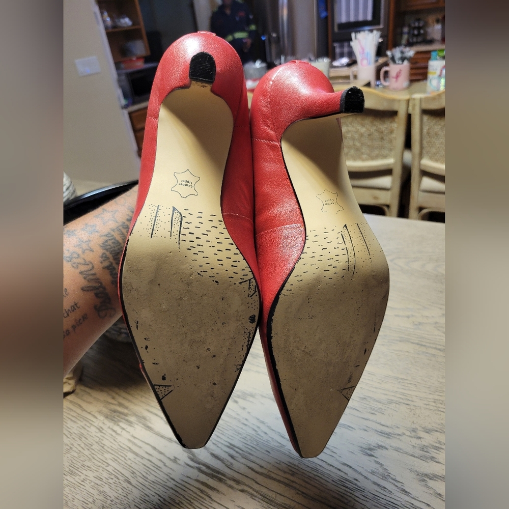 Heels - Picture 4 of 5